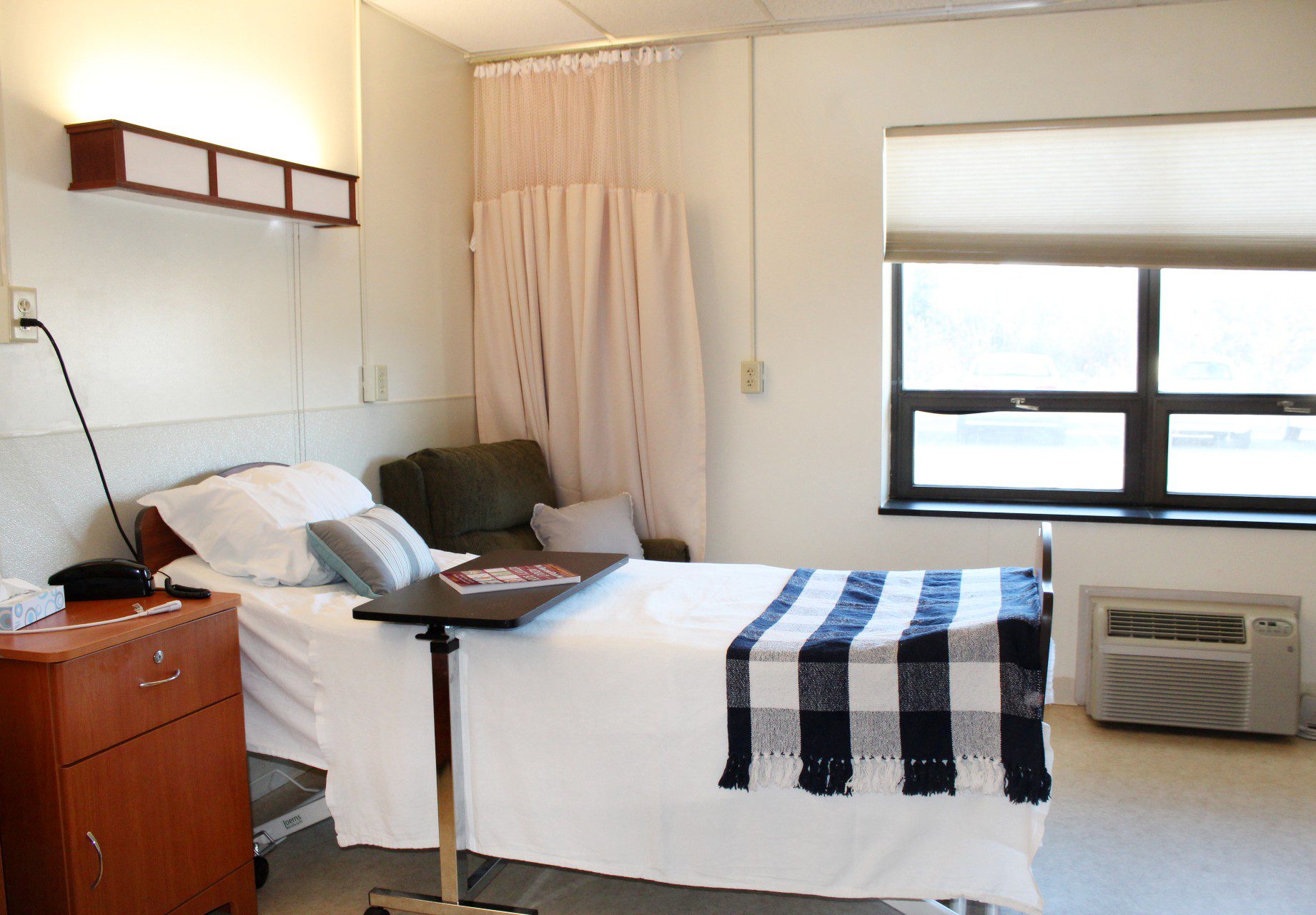 skilled nursing room